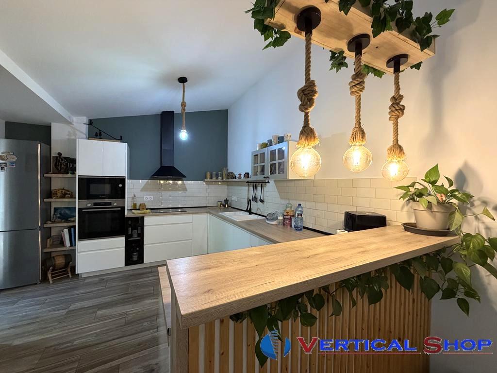 For sale of house in Caudete