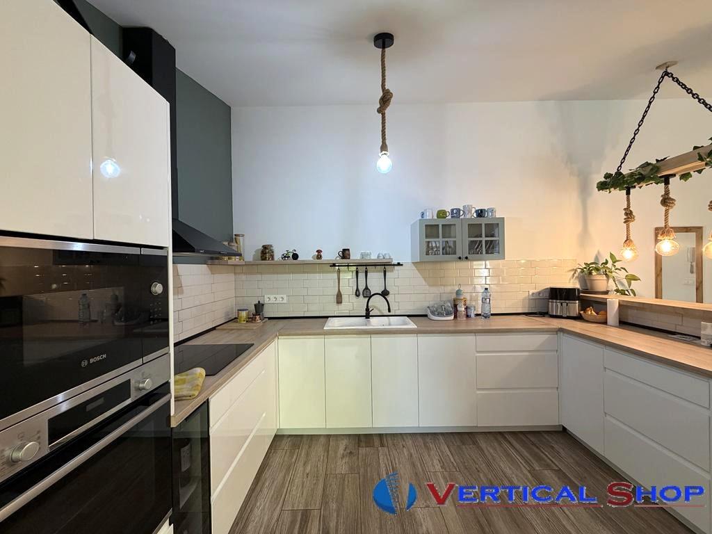 For sale of house in Caudete
