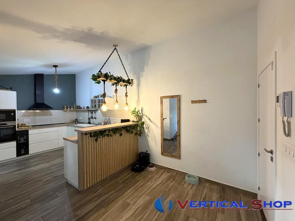 For sale of house in Caudete