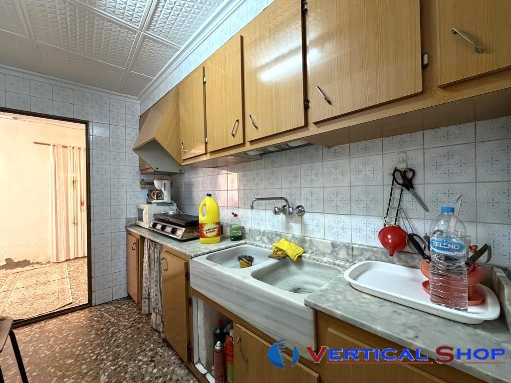 For sale of house in Caudete