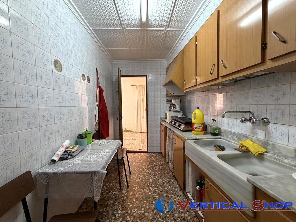 For sale of house in Caudete