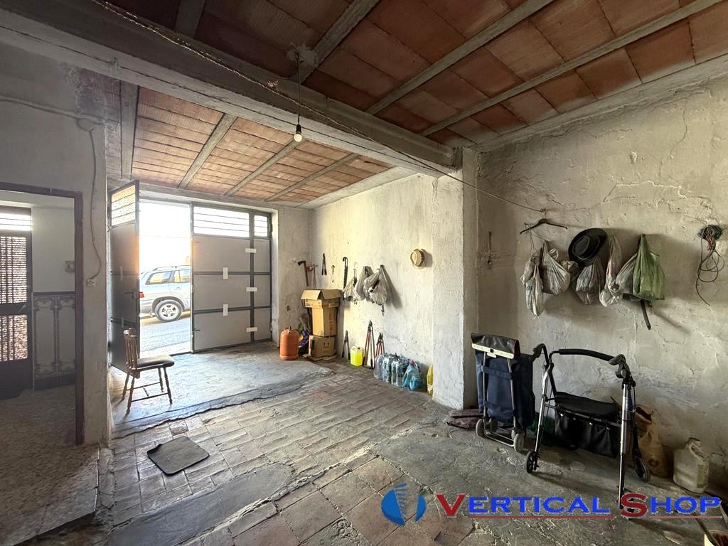For sale of house in Caudete