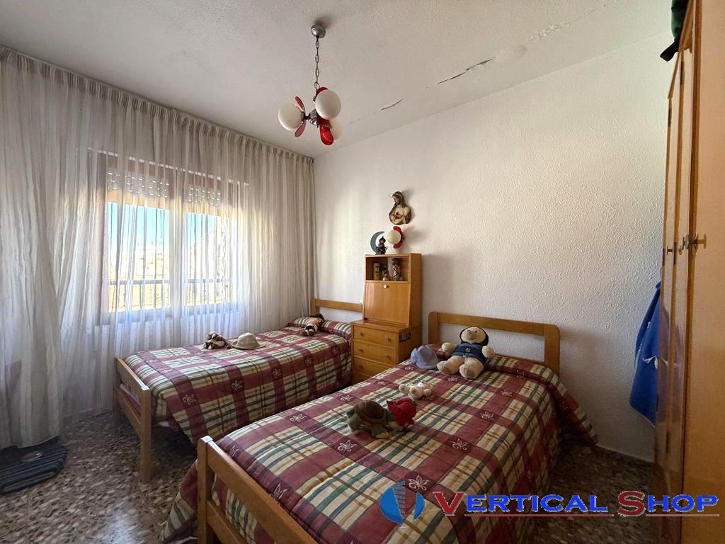 For sale of house in Caudete