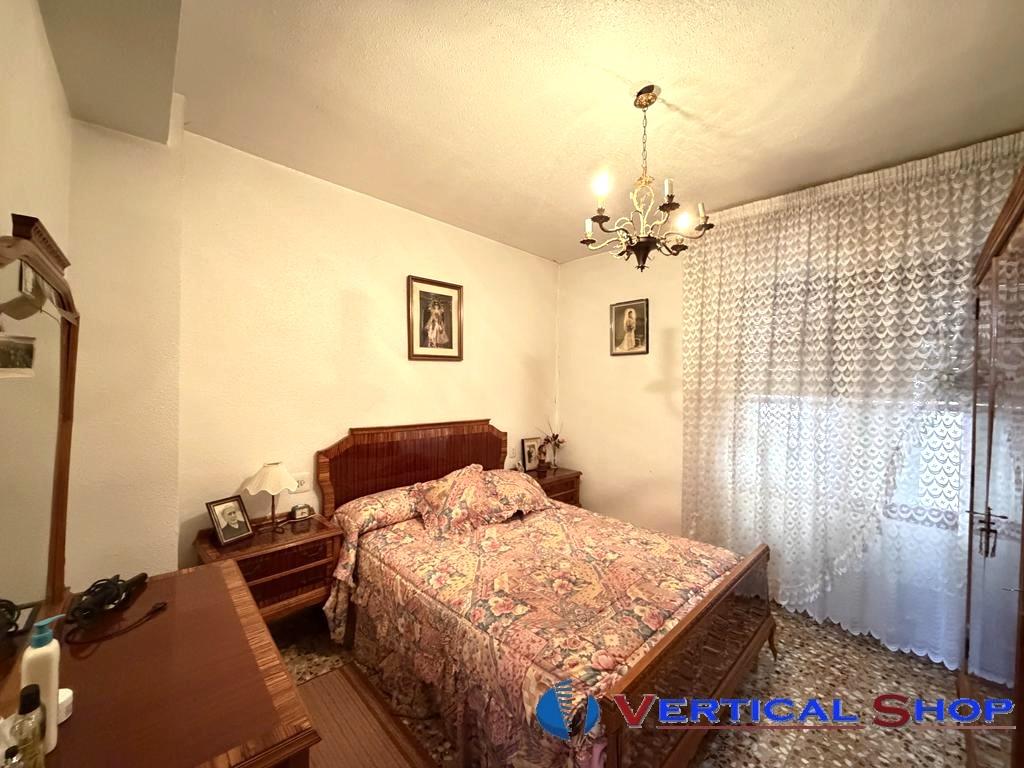 For sale of house in Caudete