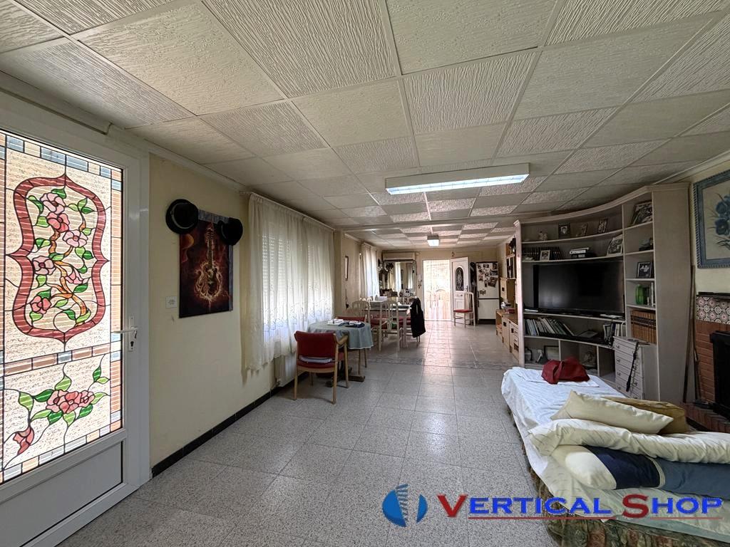For sale of chalet in Villena