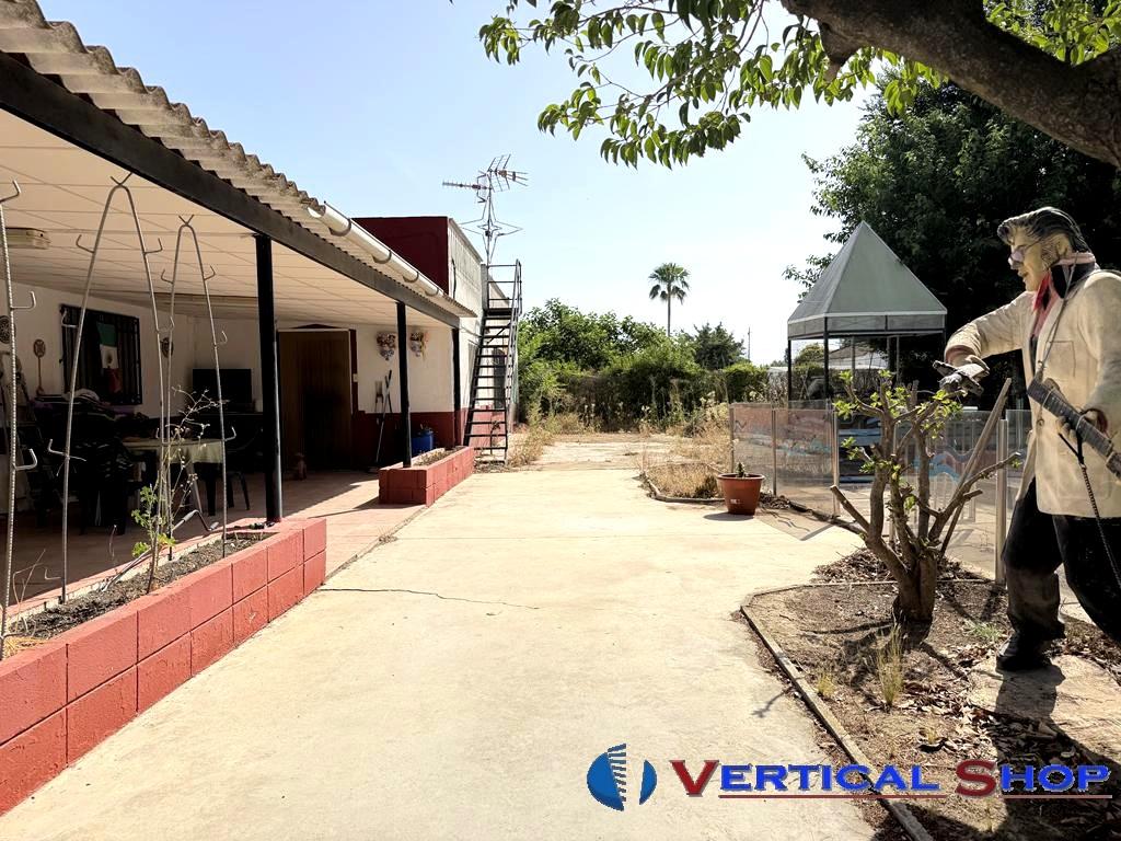 For sale of chalet in Villena