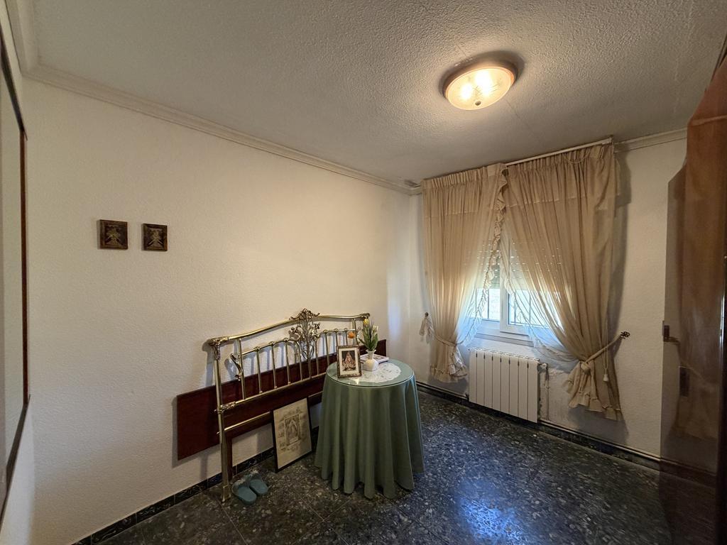 For sale of chalet in Villena