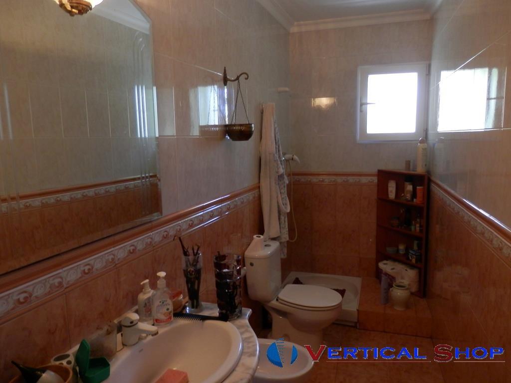 For sale of house in Caudete