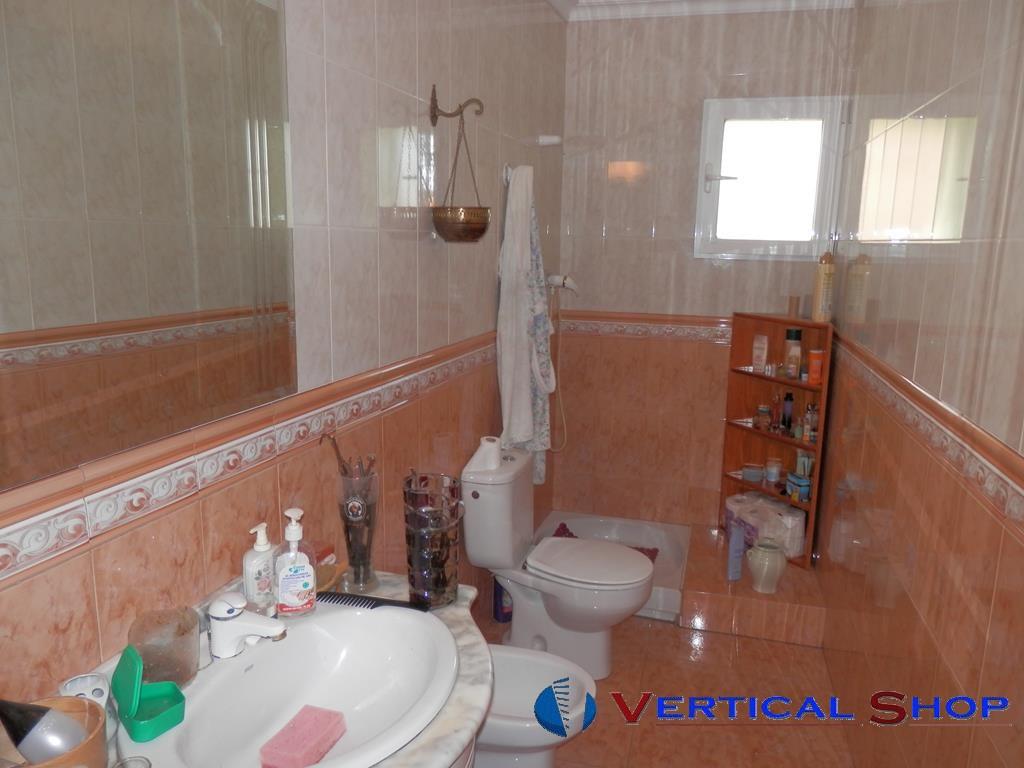 For sale of house in Caudete