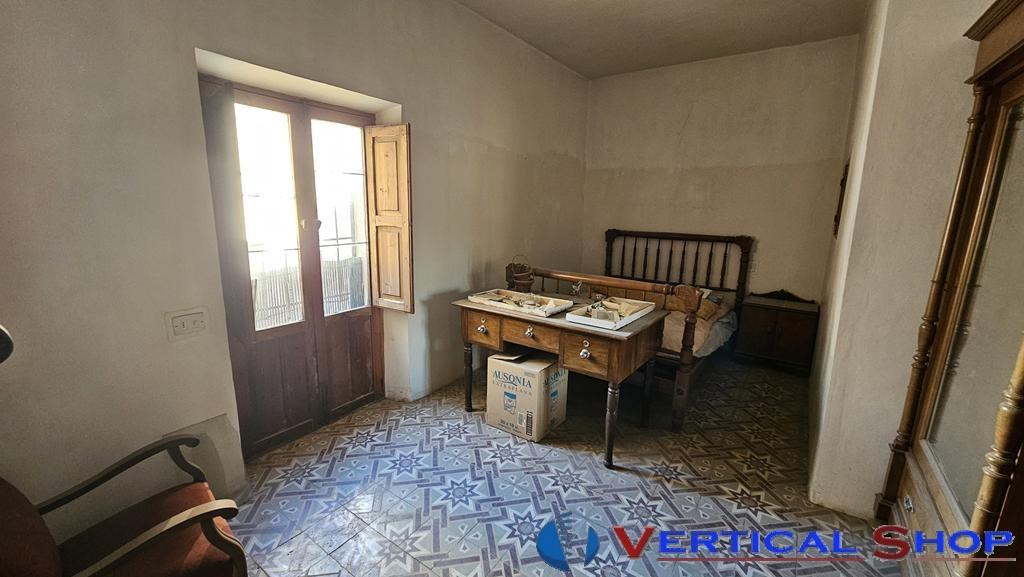 For sale of house in Caudete
