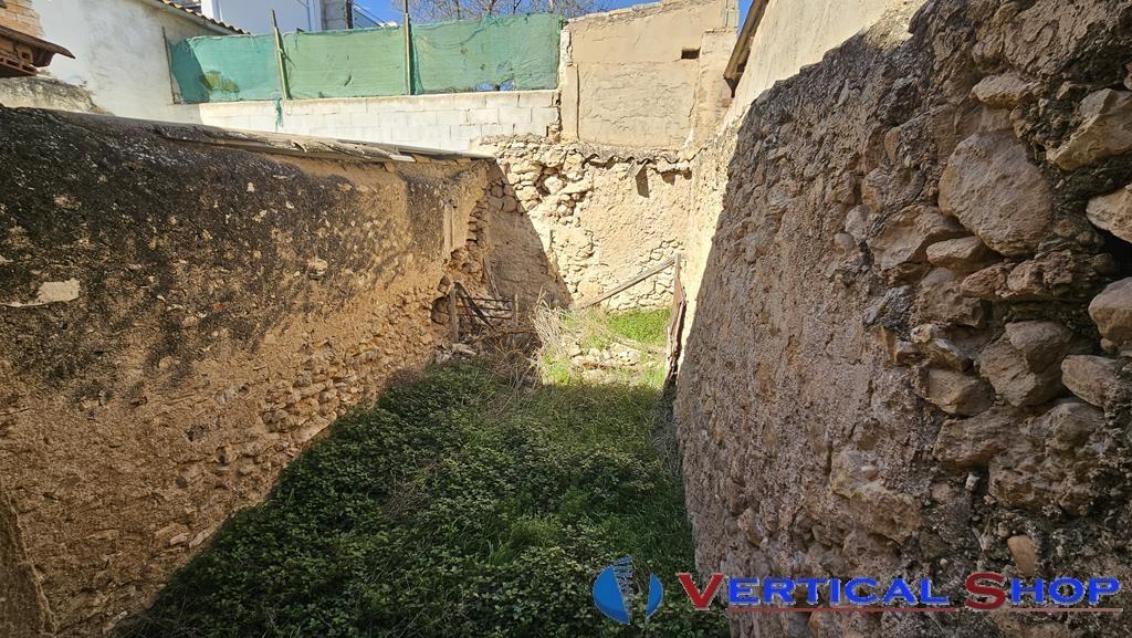 For sale of house in Caudete