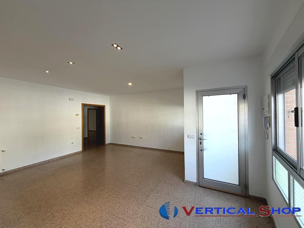For sale of house in Caudete