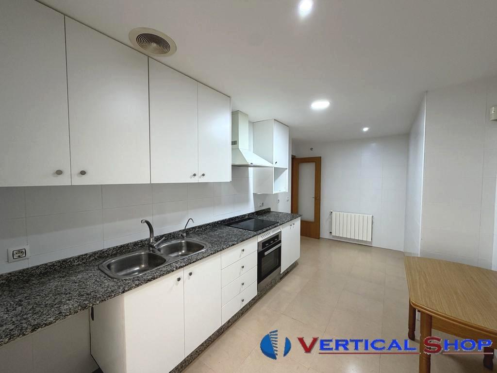 For sale of house in Caudete