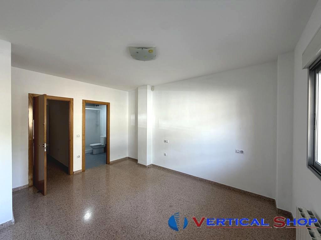 For sale of house in Caudete