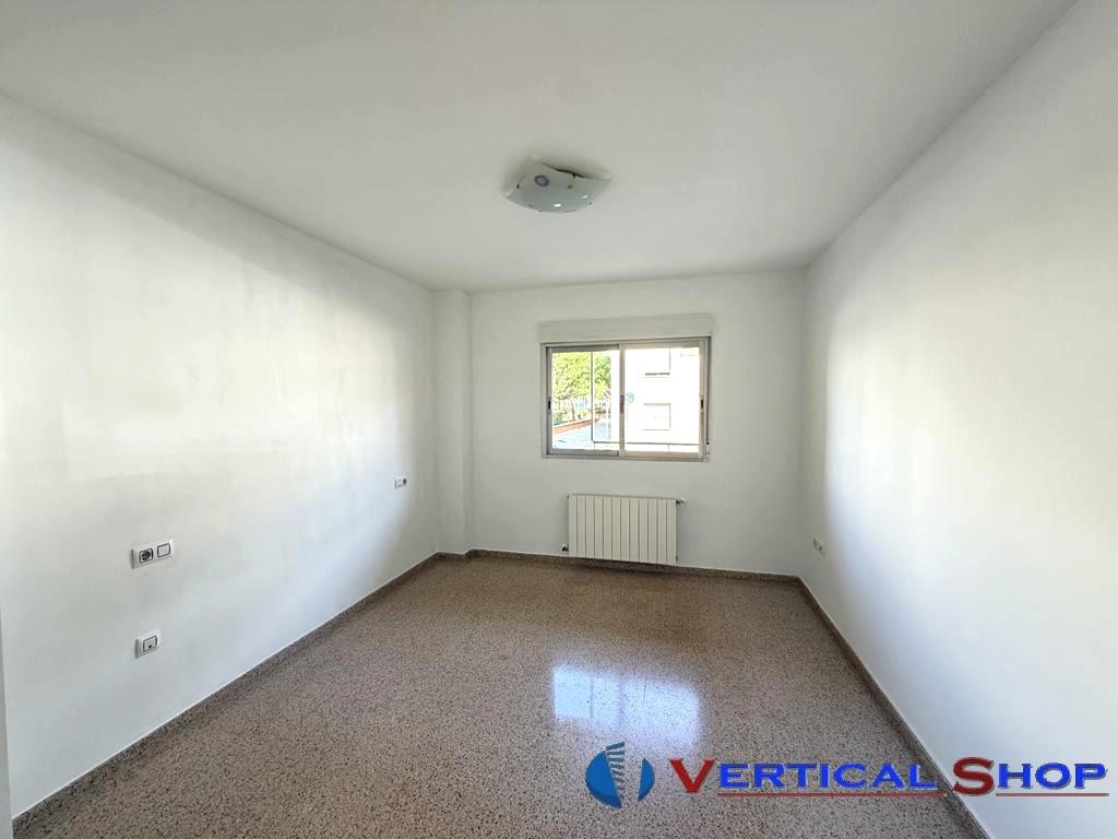 For sale of house in Caudete