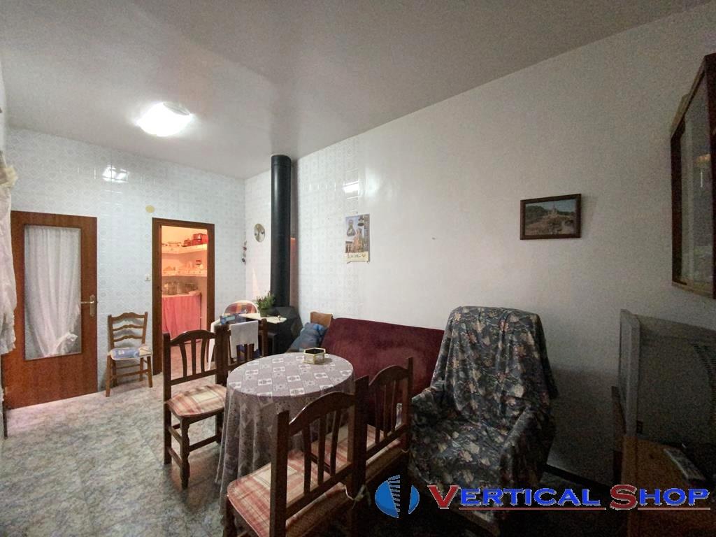 For sale of house in Caudete