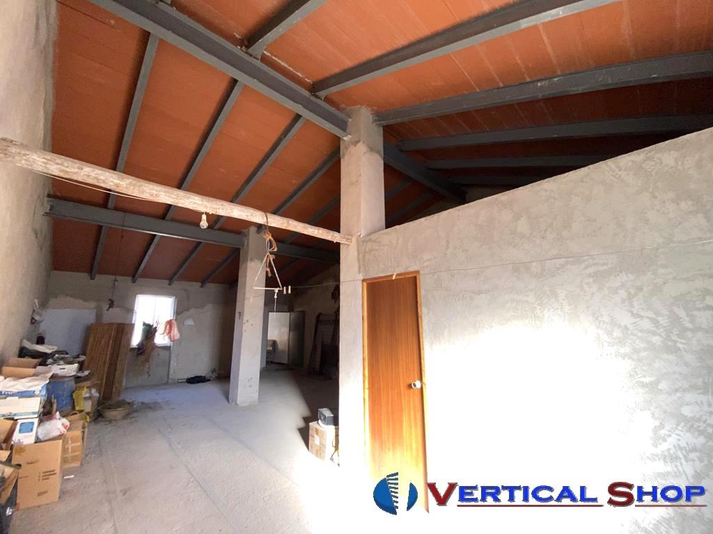 For sale of house in Caudete