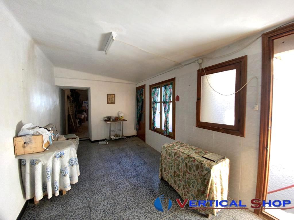 For sale of house in Caudete
