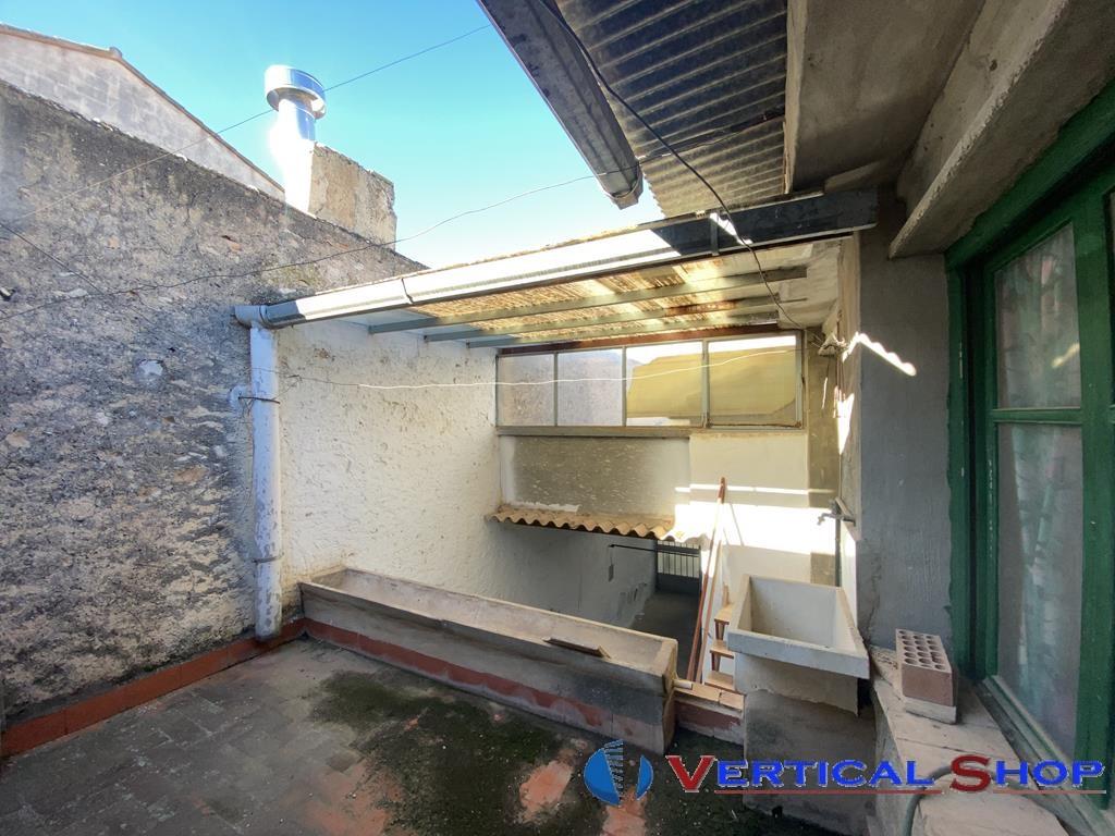 For sale of house in Caudete