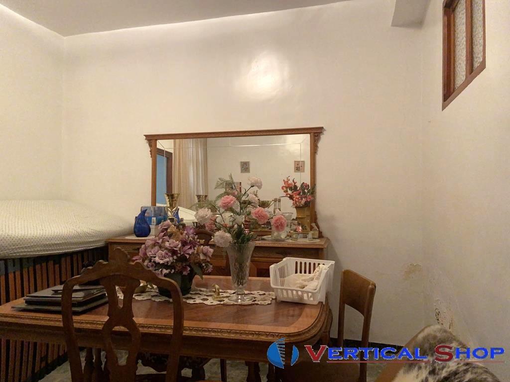 For sale of house in Caudete