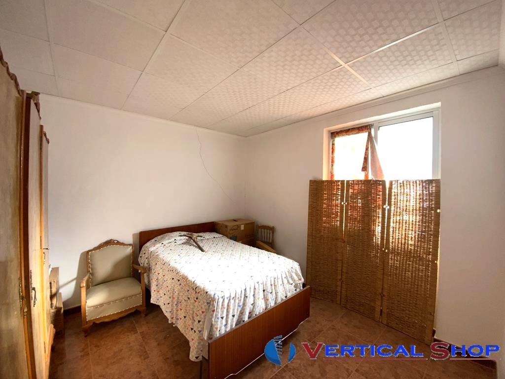 For sale of house in Caudete