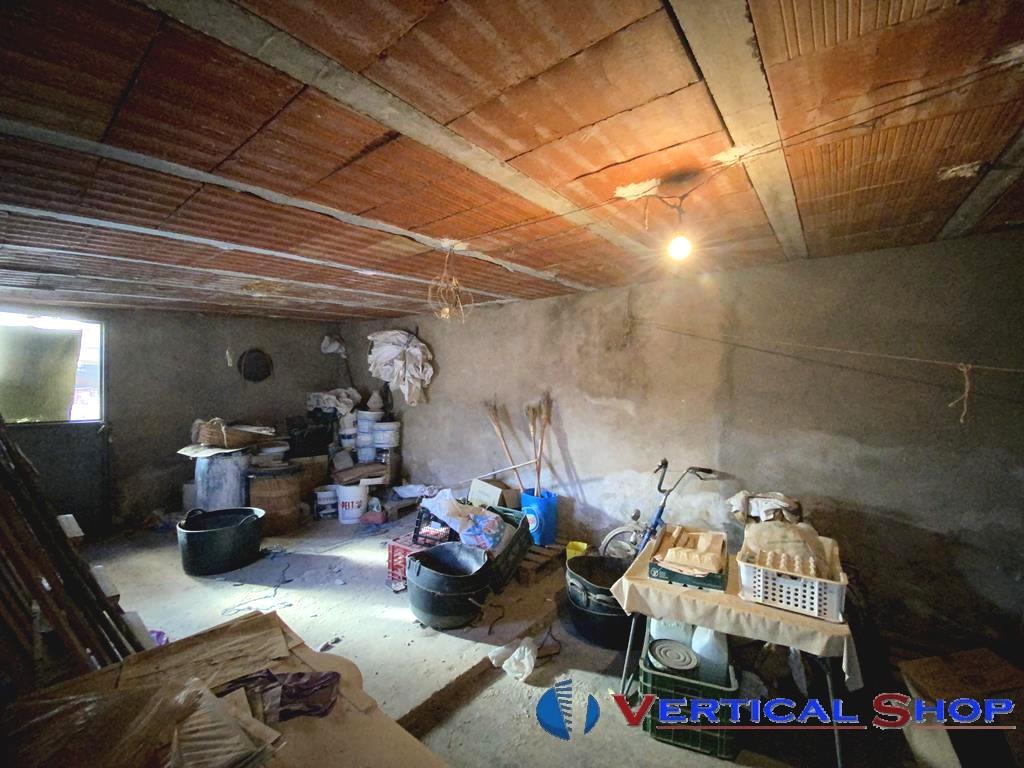 For sale of house in Caudete