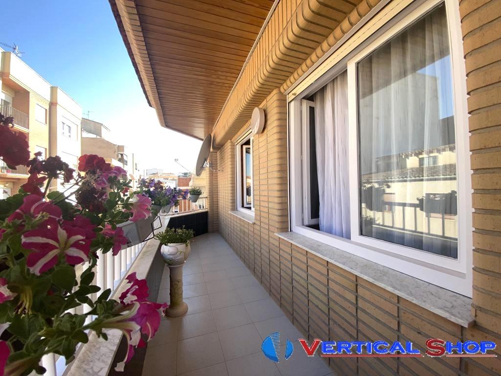 For sale of house in Caudete