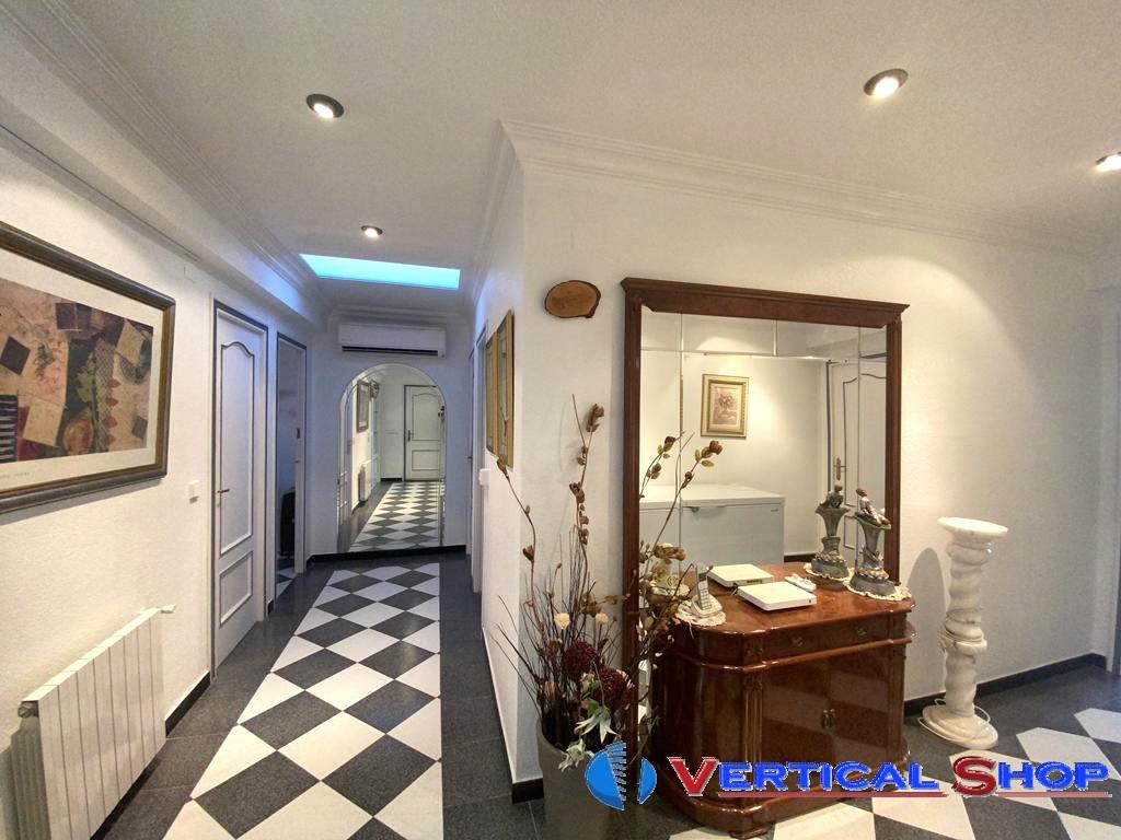For sale of house in Caudete