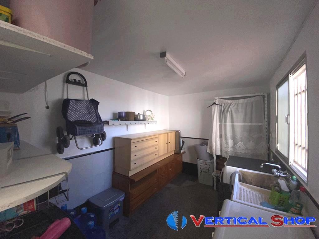 For sale of house in Caudete