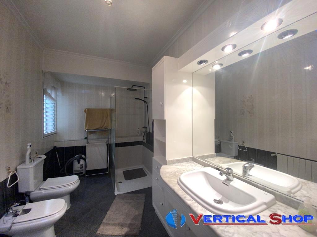 For sale of house in Caudete