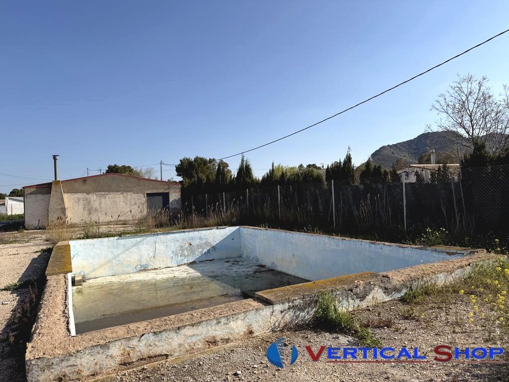For sale of chalet in Villena