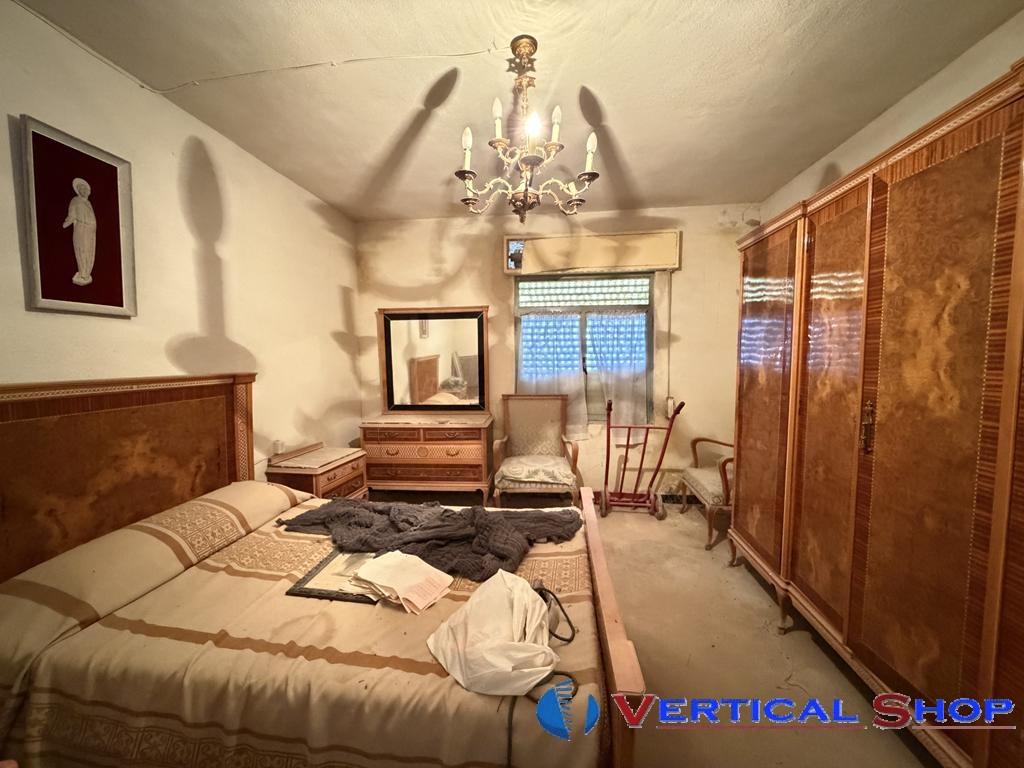 For sale of chalet in Villena