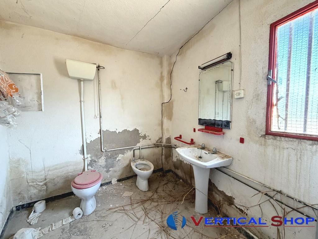For sale of chalet in Villena