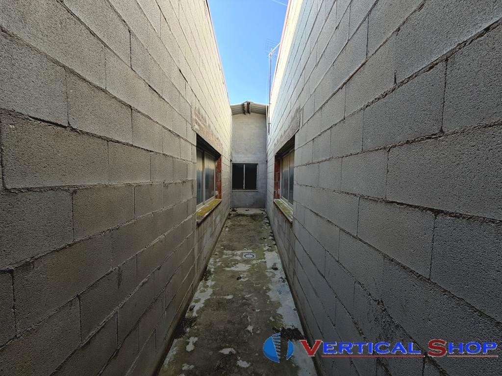 For sale of chalet in Villena