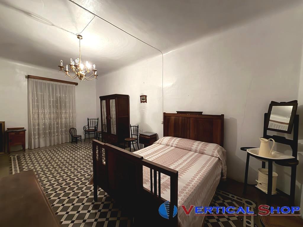 For sale of house in Caudete