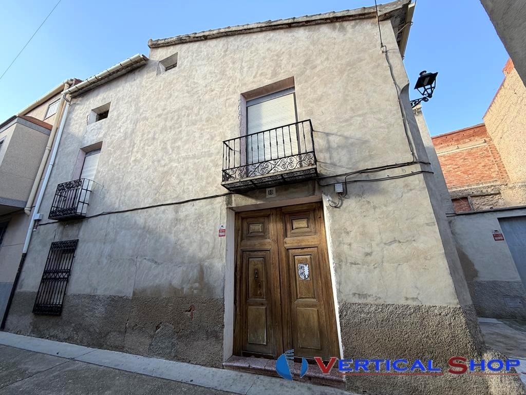 For sale of house in Caudete