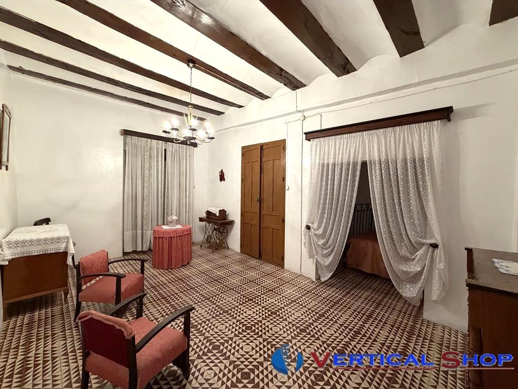 For sale of house in Caudete
