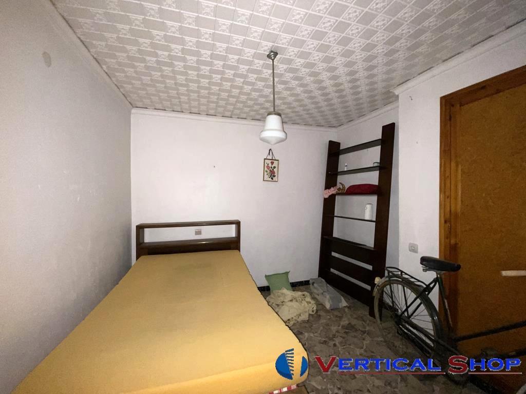For sale of house in Caudete