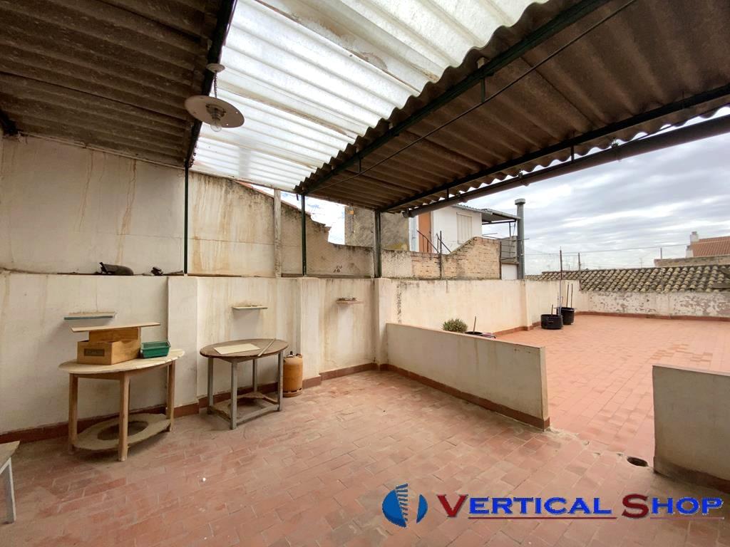 For sale of house in Caudete