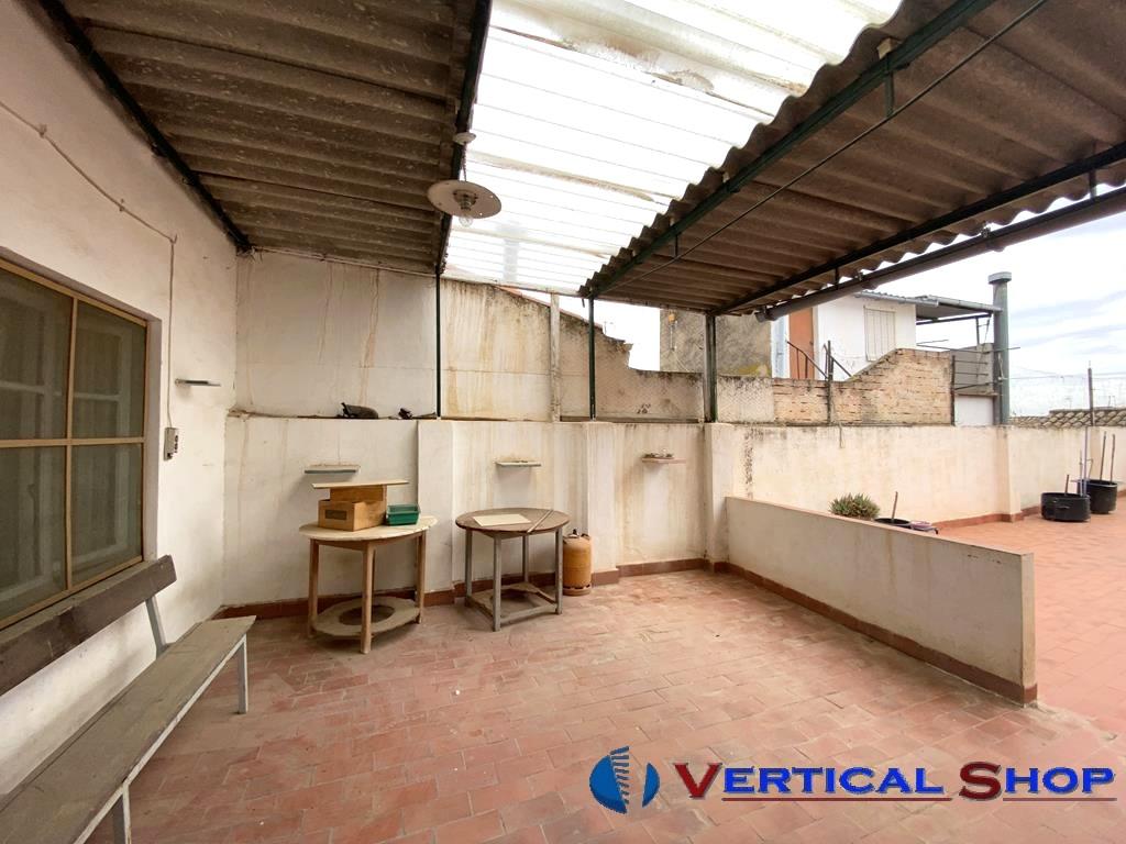 For sale of house in Caudete