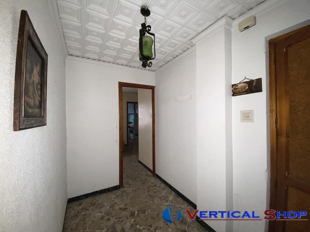For sale of house in Caudete