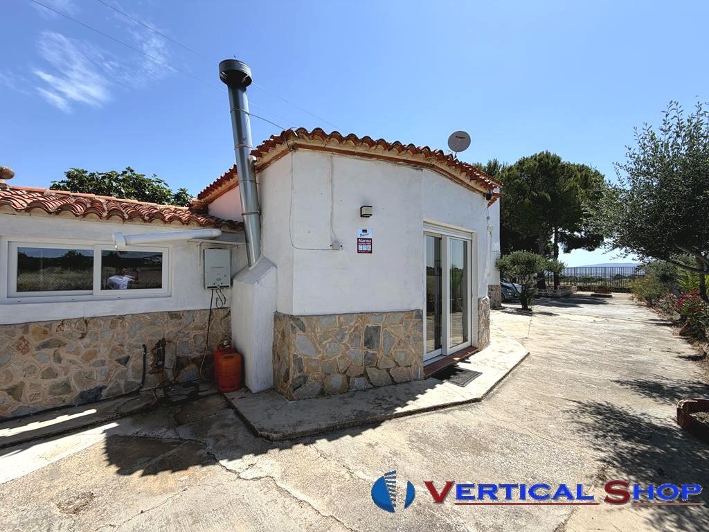 For rent of chalet in Caudete