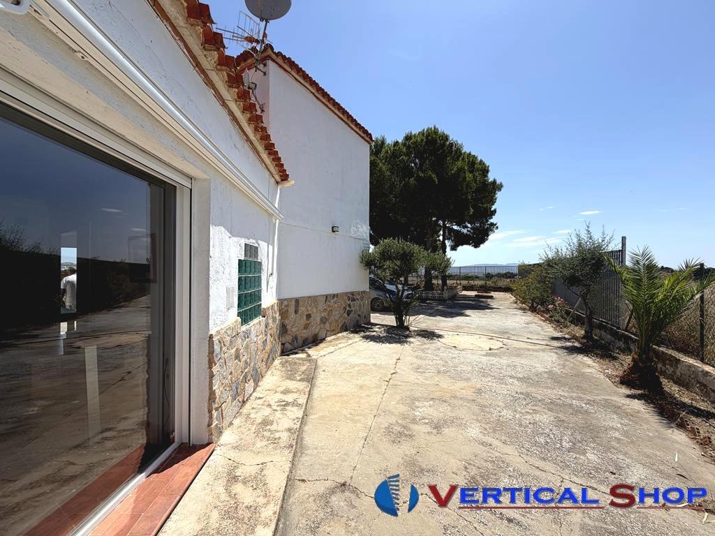 For rent of chalet in Caudete
