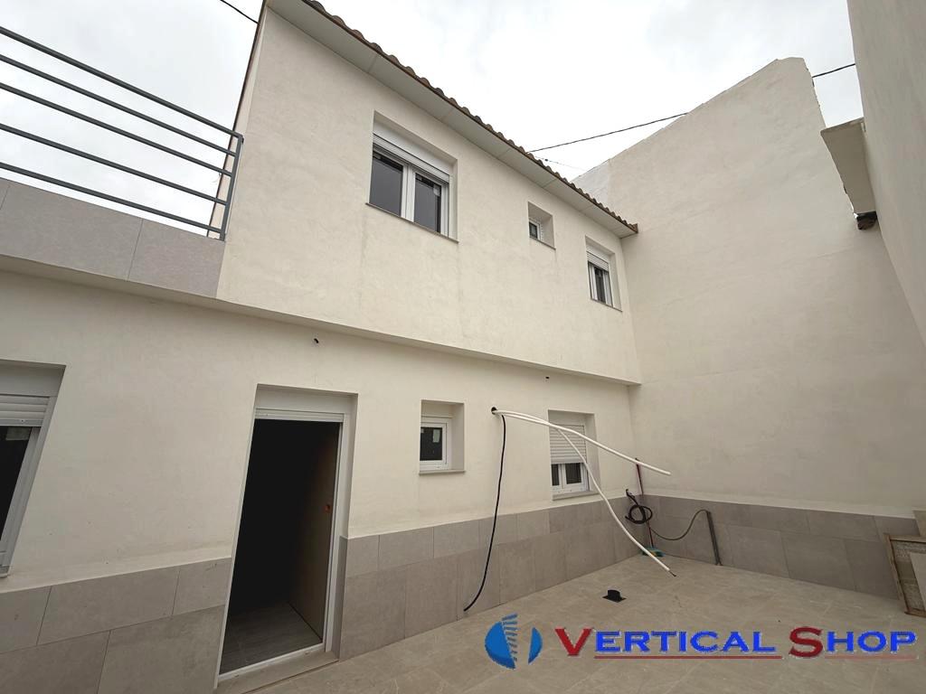 For sale of chalet in Villena