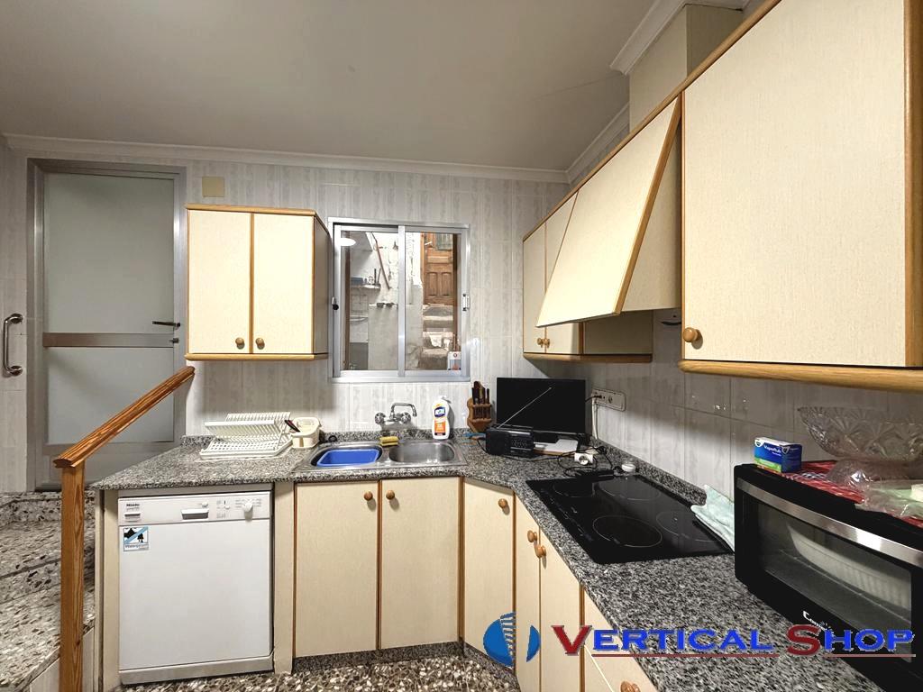 For sale of house in Caudete