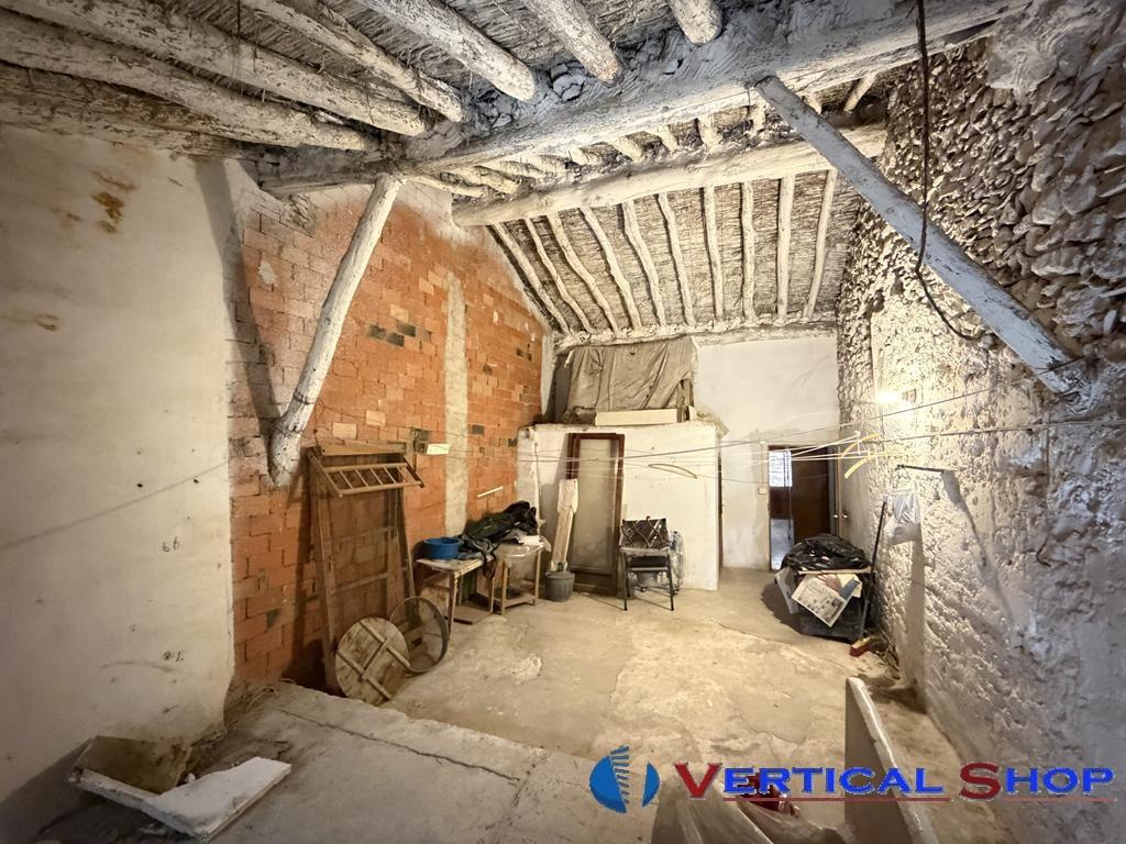 For sale of house in Caudete