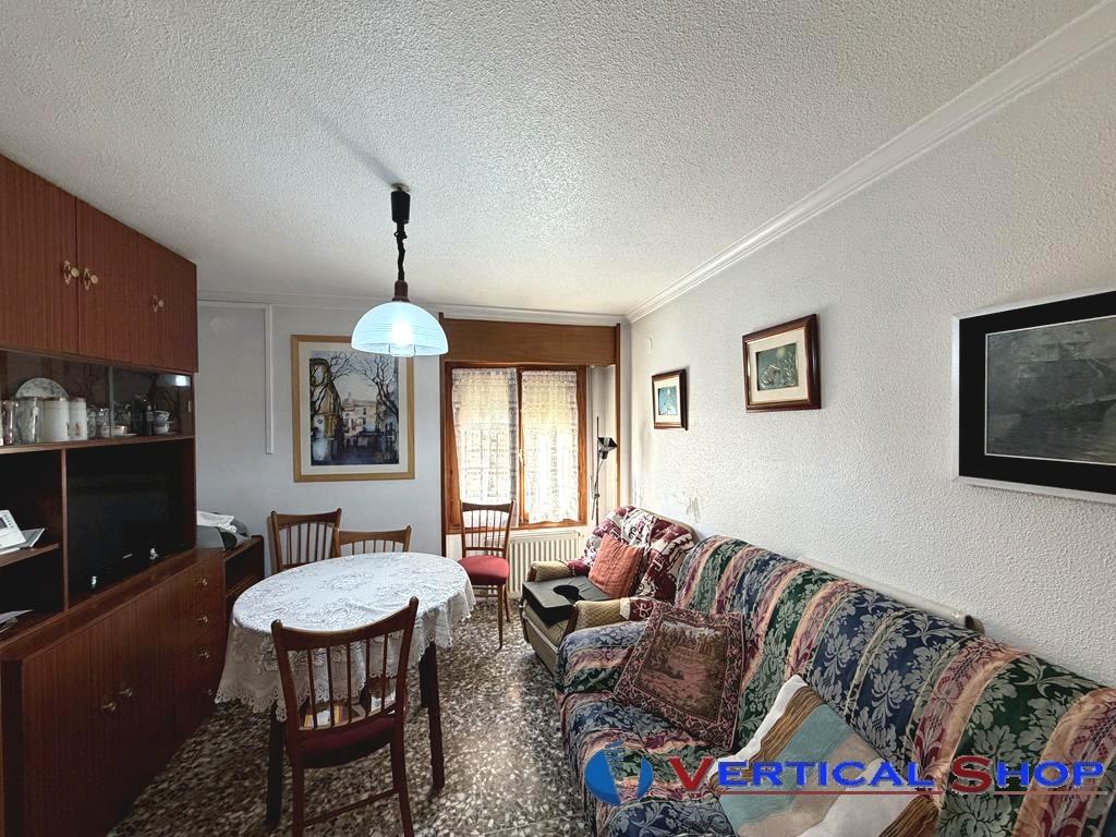 For sale of house in Caudete