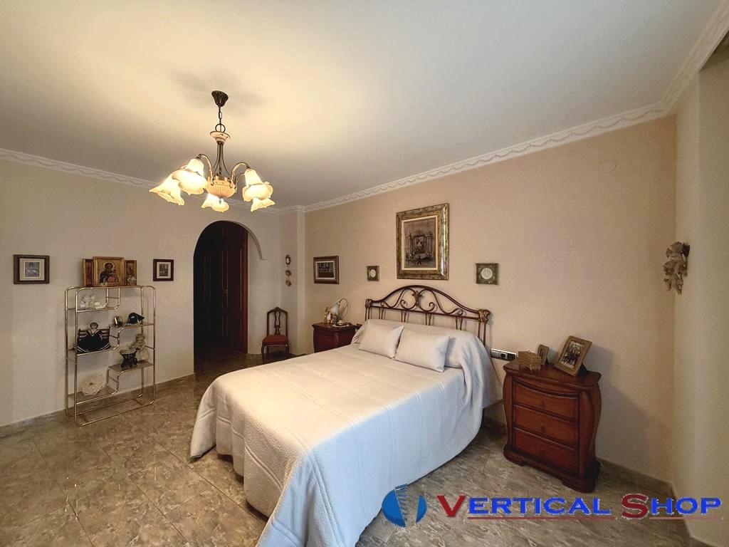 For sale of house in Villena