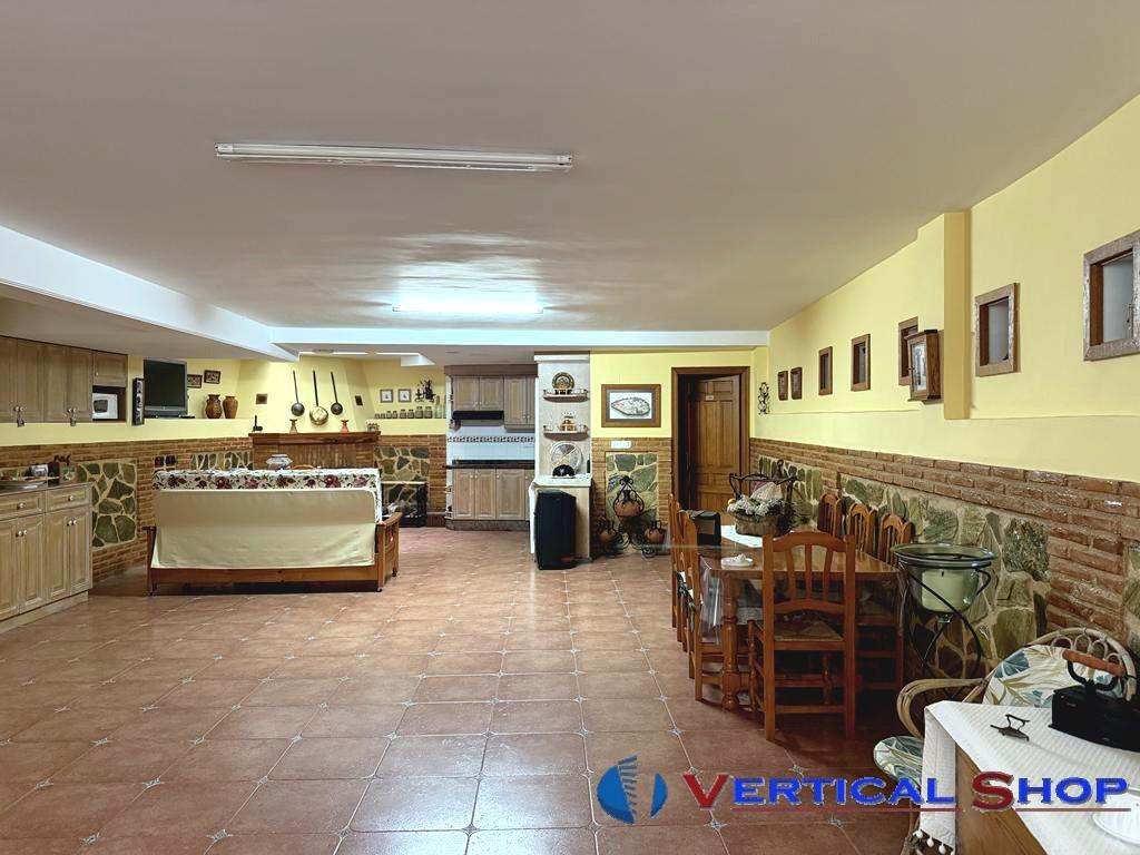 For sale of house in Villena
