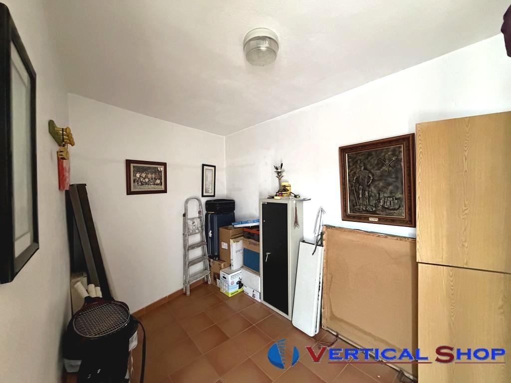 For sale of house in Villena